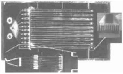 氣液固三相催化微反應(yīng)器-并聯(lián)微填充床反應(yīng)器系統(tǒng)